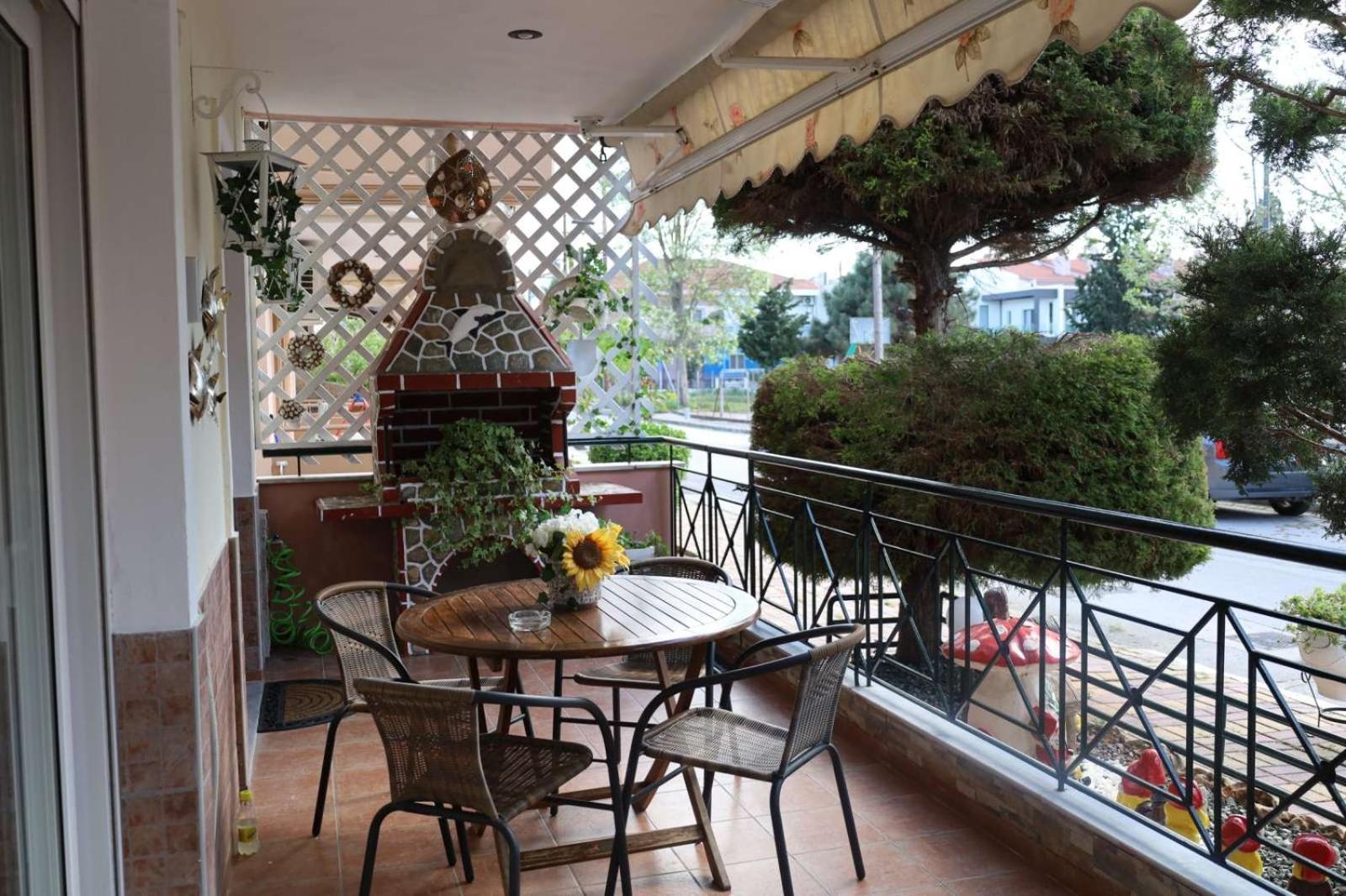 Cozy House Apartment เกราโมตี ภายนอก รูปภาพ